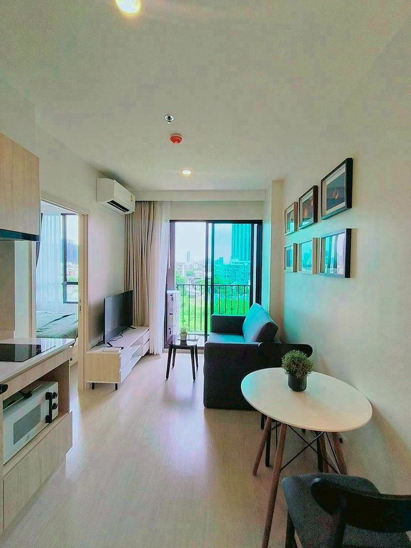 Condo room ready for sale at Nue Noble Ratchada - LatPhrao, convenient travel, beautifully decorated room, fully furnished, ready to move in. Condo room ready for sale at Nue Noble Ratchada - LatPhrao, convenient travel, beautifully decorated room, fully furnished, ready to move in.