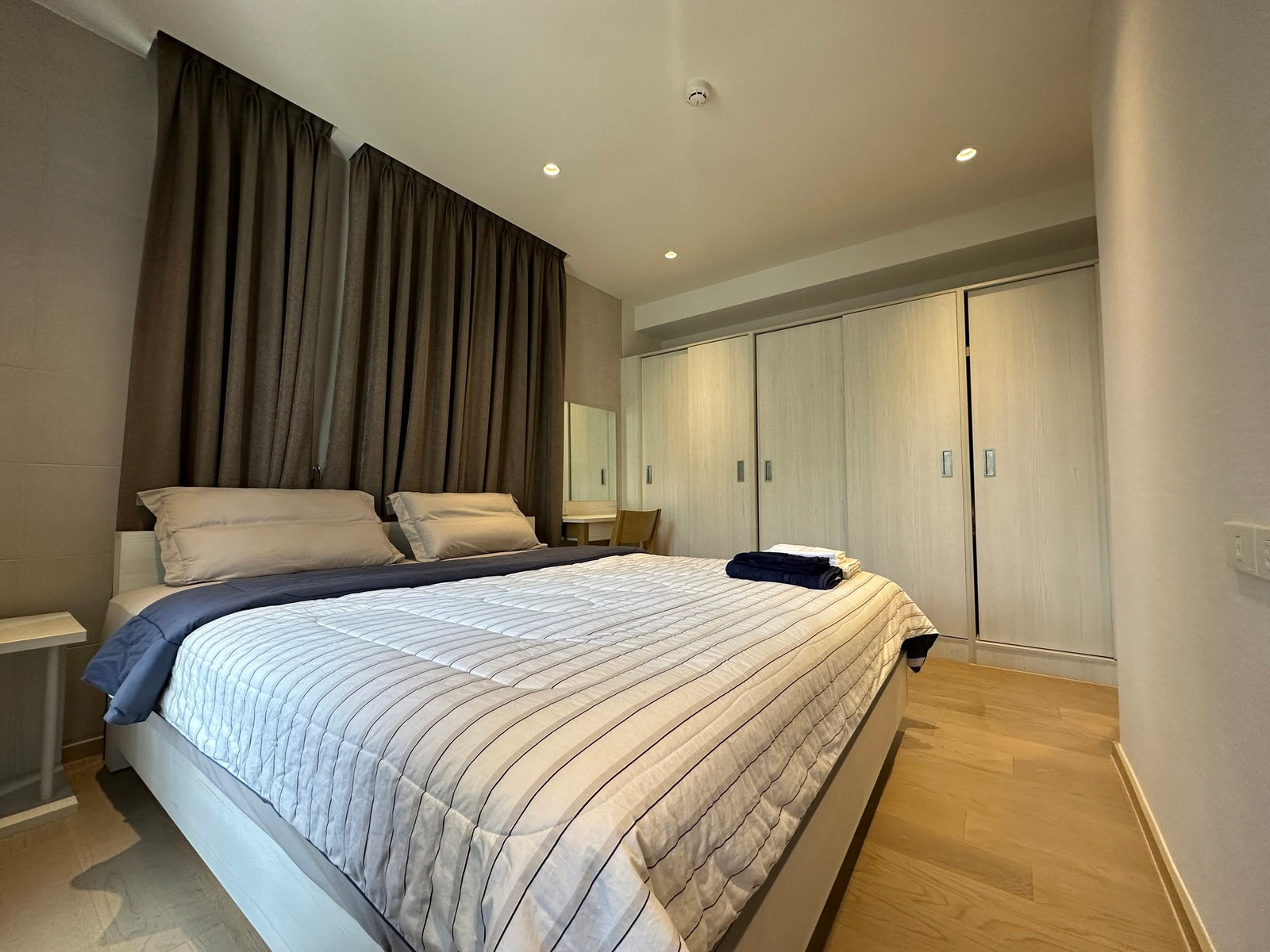 ให้เช่าคอนโด Runesu Thonglor 5 เฟอร์ครบพร้อมเข้าอยู่ ใจกลางทองหล่อ เดินทางสะดวก เพียง 500 เมตรจาก BTS ทองหล่อ -RW008254 – รูปที่ 2