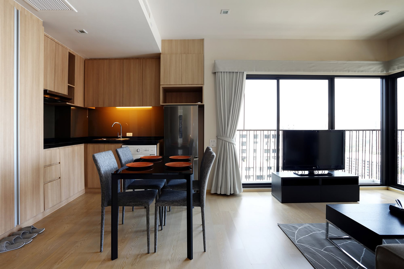 ขายคอนโด Noble Reform ราคา 7,500,000 บาท [JZs260802]