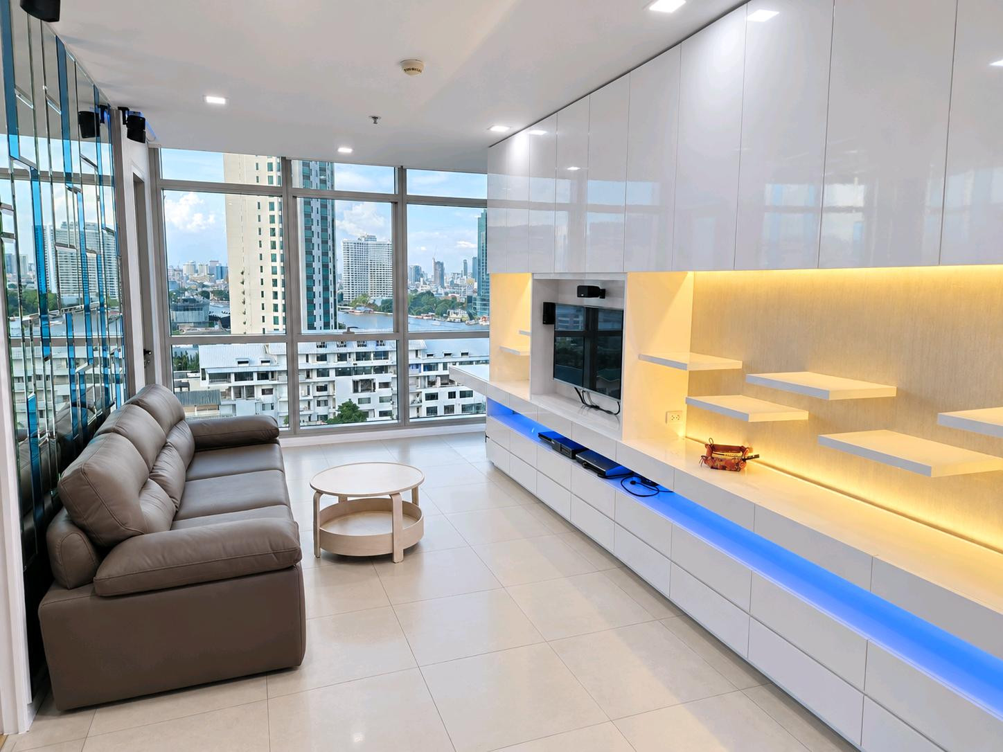 The River Condominium, river view, icon siam side, 2 bedrooms, 3 bathrooms, with furniture.