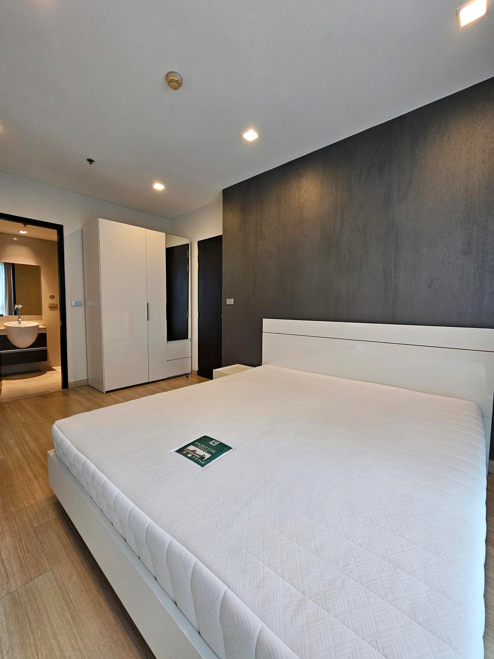 🔥ให้เช่า 2 ห้องนอน Skywalk Condo  ใกล้ BTS พระโขนง ห้องรีโนเวทใหม่! – รูปที่ 3