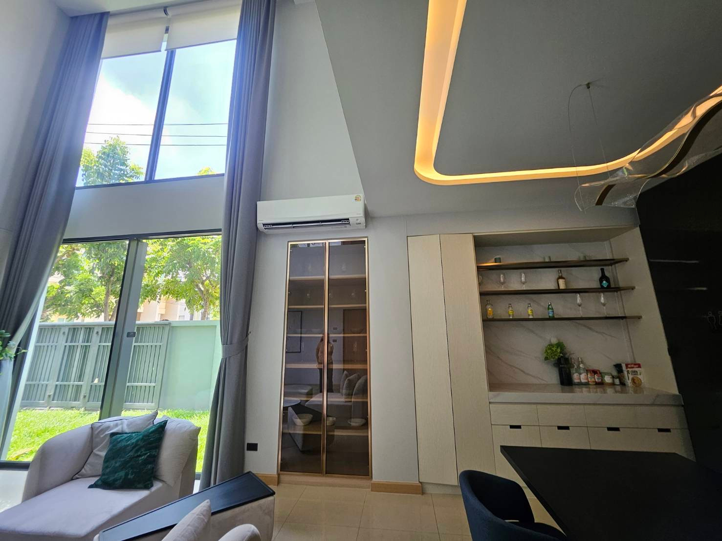 🔥 บ้านหรูพร้อมลิฟต์ กรุงเทพกรีฑา–รามคำแหง บ้านใหญ่ 400+ ตร.ม. ราคาเริ่ม 15.9–17.9 ล้าน