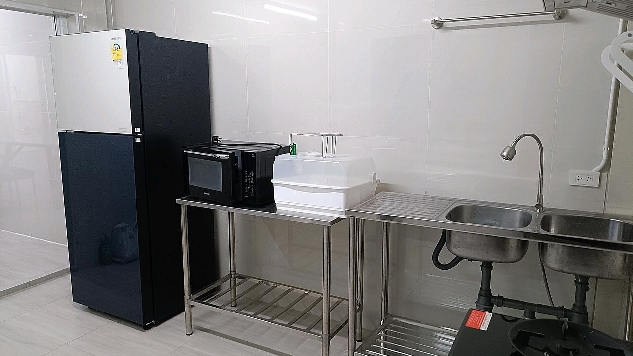 ให้เช่าบ้านทาวน์โฮม 2 ชั้น 3 ห้องนอน 2 ห้องนำ้ เฟอร์นิเจอร์ เครื่องไฟฟ้าครบ – รูปที่ 4