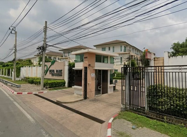 3-story townhome for rent, Vista Park Village, Ratchada-Ramindra. Near the Pink Line MRT 3-story townhome for rent, Vista Park Village, Ratchada-Ramindra. Near the Pink Line MRT