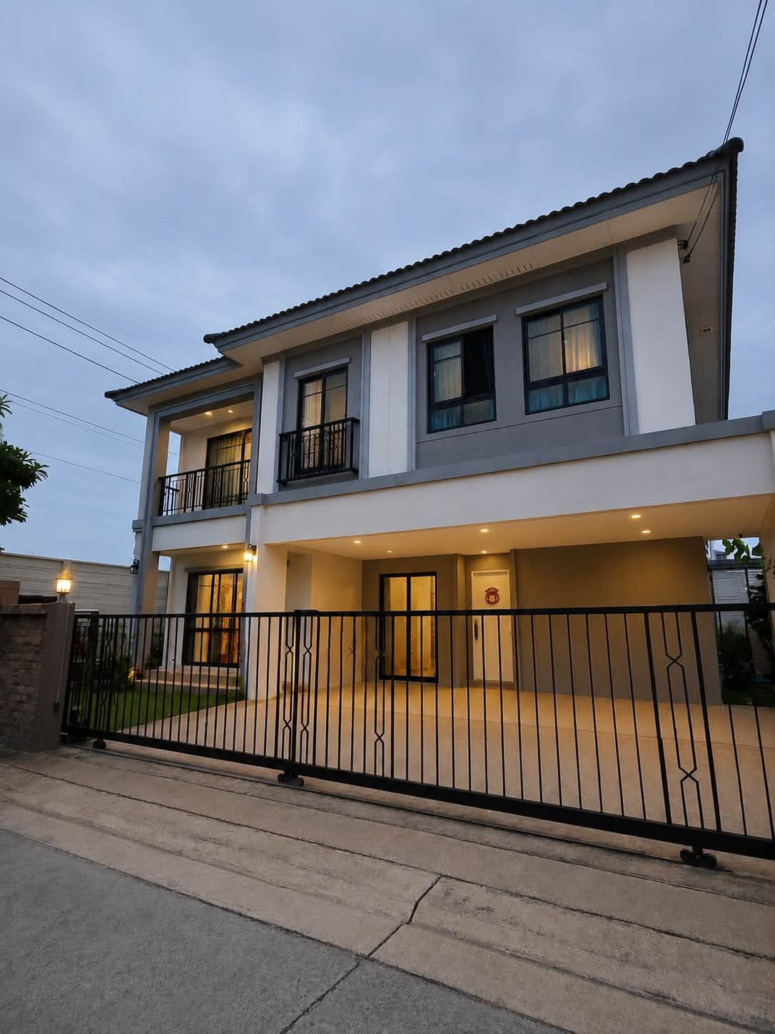 🏡✨ ขาย / ให้เช่า บ้านเดี่ยวหรู ภัสสร รังสิต–อเวนิว | Private Garden | Fully Furnished | ใกล้ Future Park Rangsit 🏡✨ ขาย / ให้เช่า บ้านเดี่ยวหรู ภัสสร รังสิต–อเวนิว | Private Garden | Fully Furnished | ใกล้ Future Park Rangsit