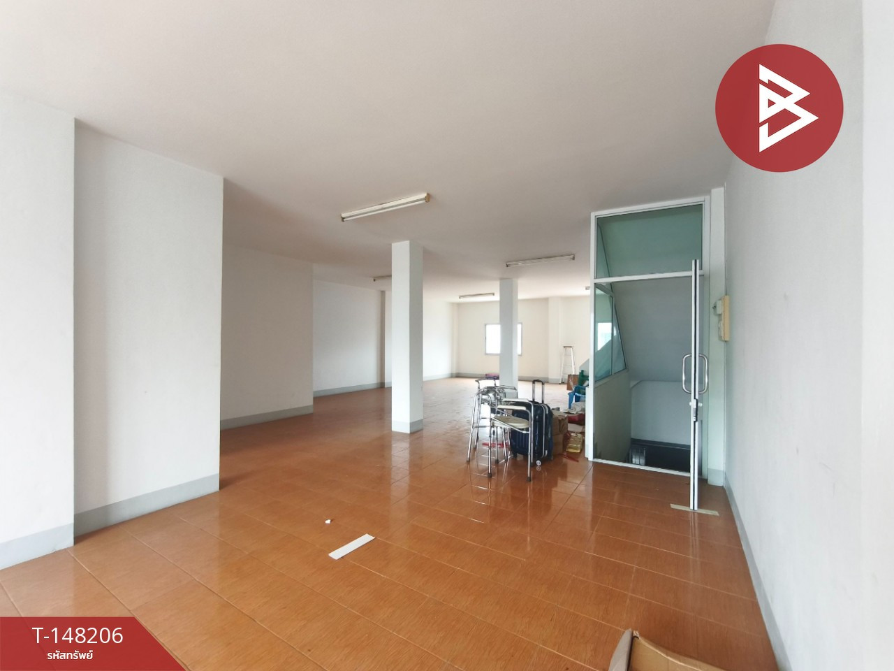 3-story commercial building for sale, area 64 sq m, Tha Mai, Chanthaburi, excellent location, next to Sukhumvit Road, community area. – รูปที่ 4