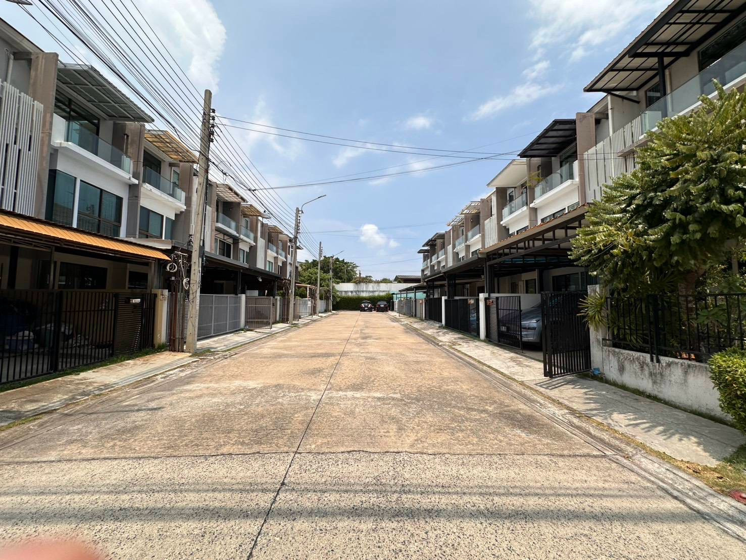 🏡 ทาวน์โฮม 3 ชั้น | บ้านใหม่ 2 พุทธบูชา 36 | พระราม 2 – รูปที่ 2
