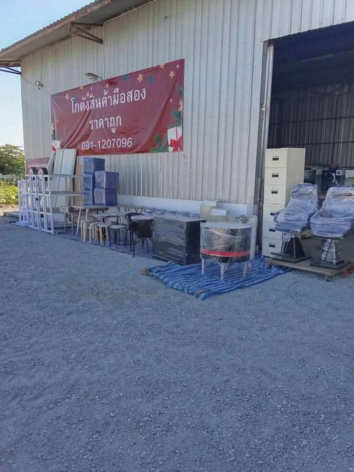 Land for sale with warehouse, 200 sq m, busy location. Suitable for trading-investing Soi Narathomonthasewi, Samet Subdistrict, Chonburi – รูปที่ 2
