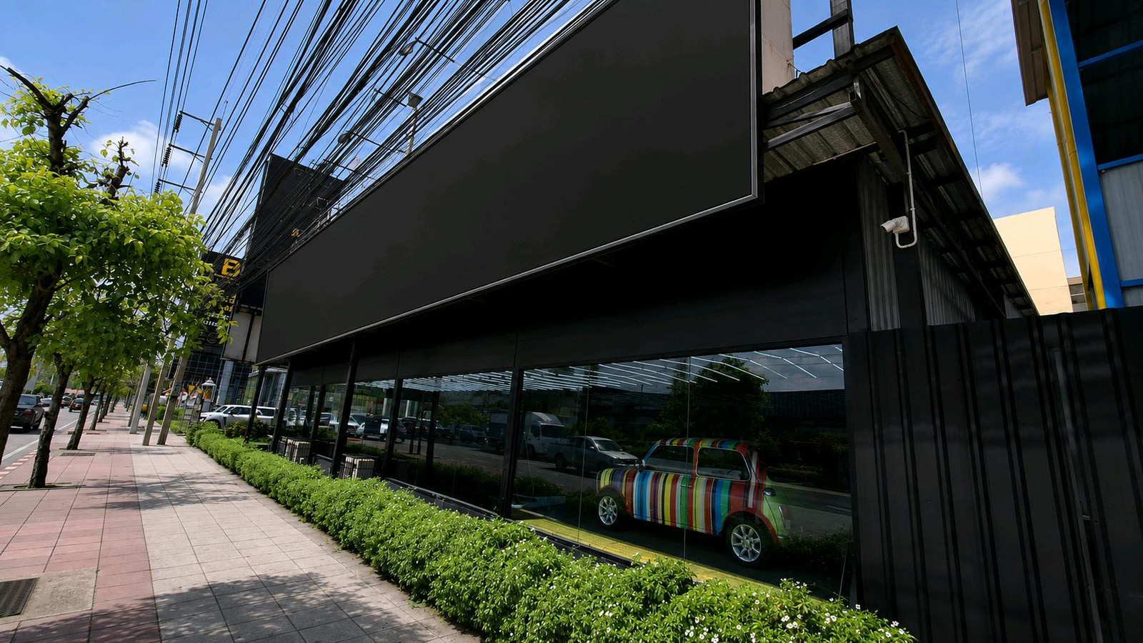 Showroom + Office for rent, next to Srinakarin Road | Area approximately 800 sq m | Near Seacon Square – Paradise Park – รูปที่ 2