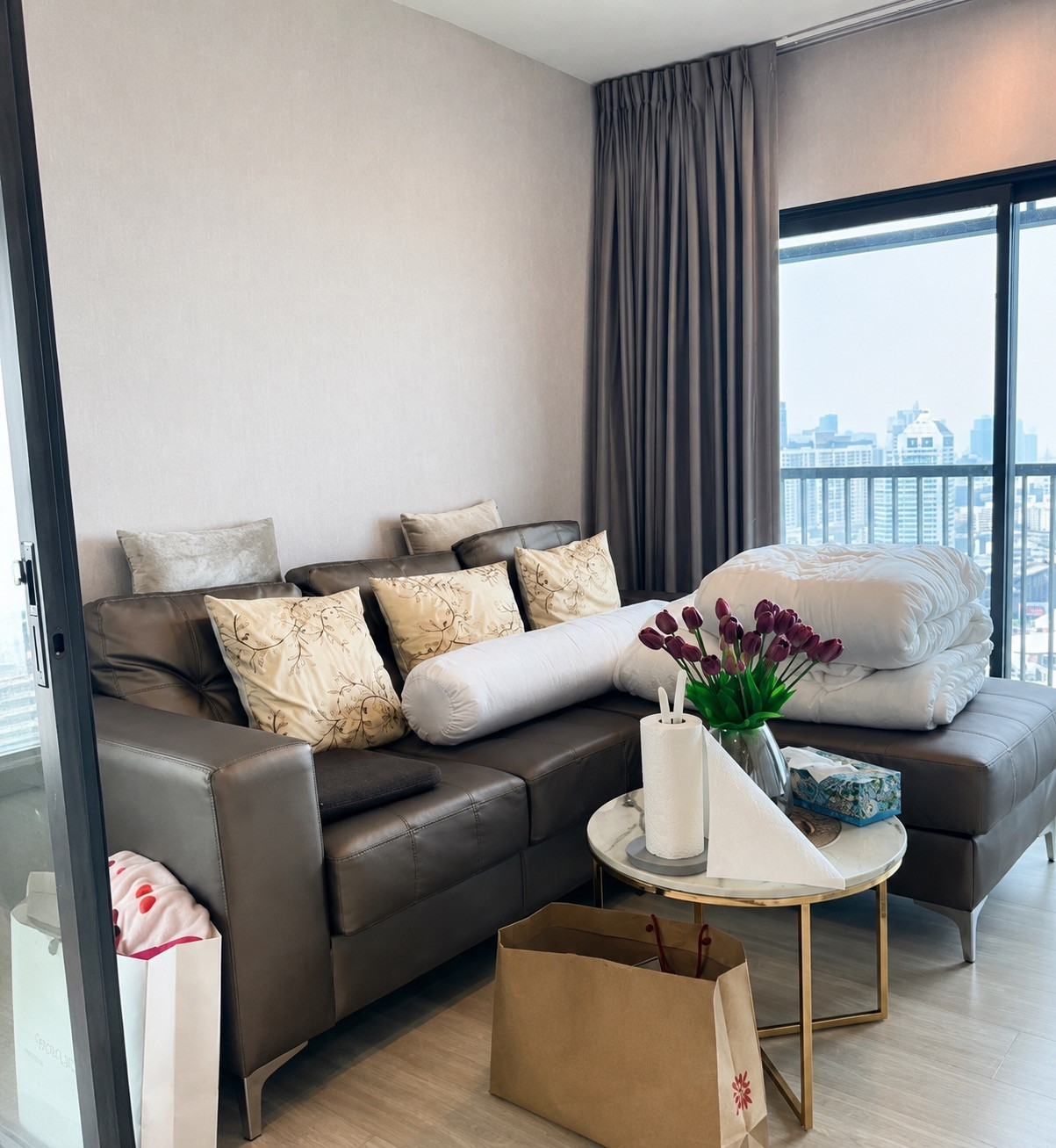 Life Sukhunvit 48 Type 40 Sqm 1 Bedroom Plus High Floor Conner room Life Sukhunvit 48 Type 40 Sqm 1 Bedroom Plus High Floor Conner room