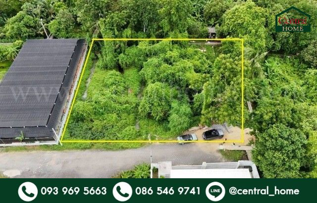 Land 300 sq m, Nakhon In Road, good location, cheap price, close to all amenities.