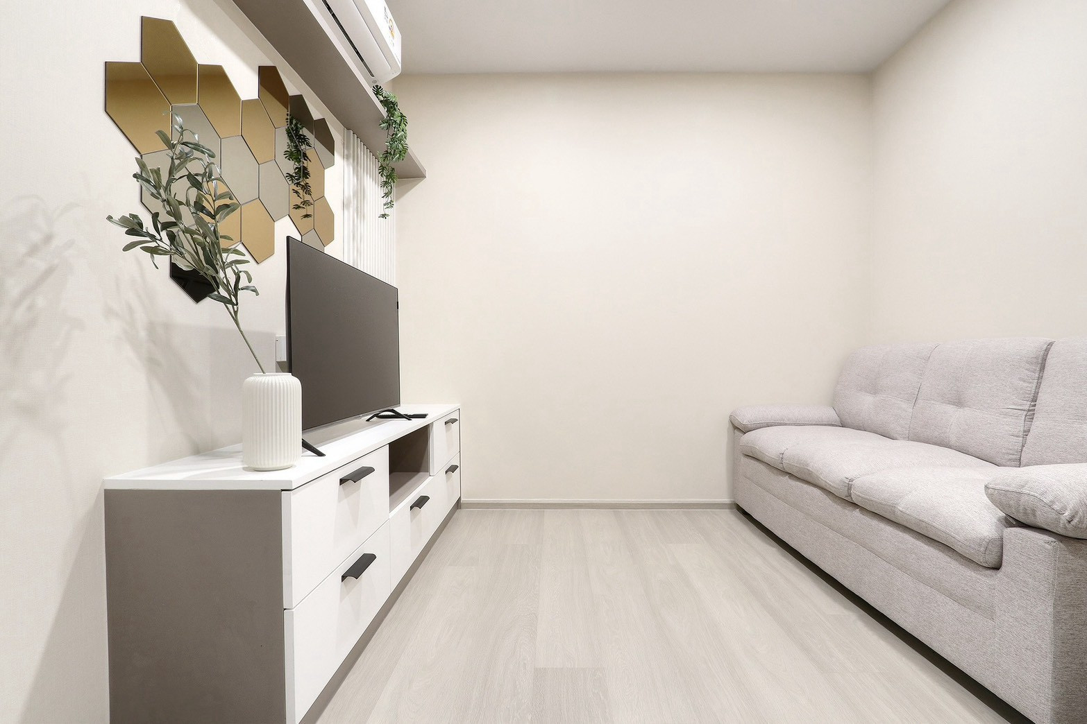 🔥For Rent📍Aspire onnut station 📍1 bed 30.50 Sq.m.📍Rent : 22,000 Call/Line : 0954597992 🔥For Rent📍Aspire onnut station 📍1 bed 30.50 Sq.m.📍Rent : 22,000 Call/Line : 0954597992