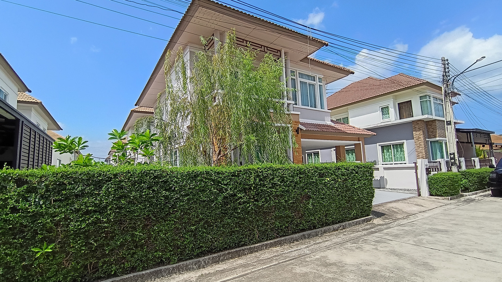 บ้านสวยอยู่สบาย แยกเจ บางเสร่ - สัตหีบ