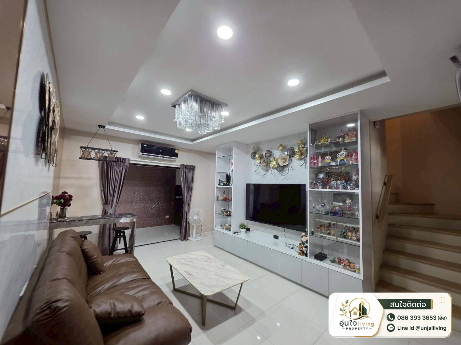 -For Sale- Townhome, corner plot, hard to find!  📍Unio Town Phetkasem 110, a townhome that feels like a single house.
