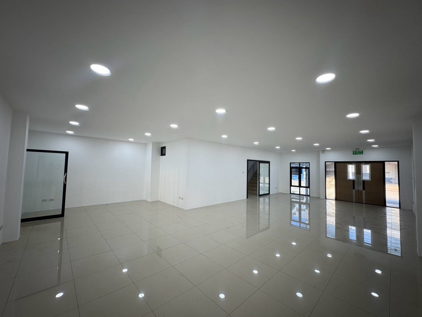 ให้เช่าโกดังพร้อมสำนักงาน ทำเลบางพลี พื้นที่ใช้สอยรวมประมาณ 2,570.90 ตร.ม. Unit สุดท้าย ค่าเช่า 500,000 บาท/เดือน – รูปที่ 3