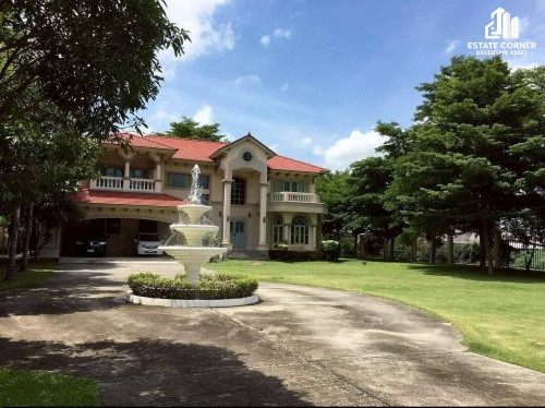 Luxurious waterfront mansion for sale in Bang Phli area, next to Theparak Road, km. 13, large house on an area of 1 rai 295 sq m., fully furnished. Luxurious waterfront mansion for sale in Bang Phli area, next to Theparak Road, km. 13, large house on an area of 1 rai 295 sq m., fully furnished.