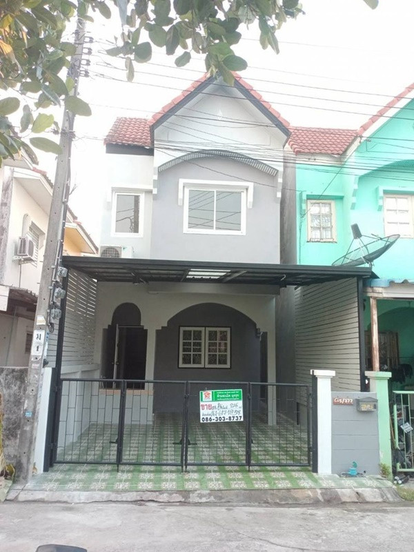 Townhouse for rent, Nong Chok, Liapwaree Road 11.