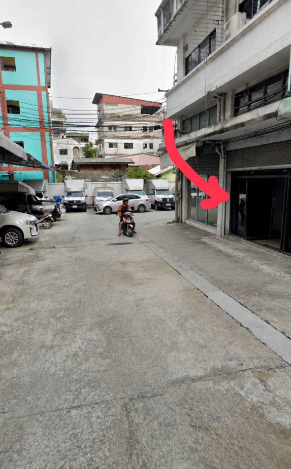 ขาย อาคารพาณิชย์ ถนนจันทน์ 32 หมู่บ้านเซนต์หลุยเซนเตอร์ 4 ชั้นครึ่ง  240 ตรม 15 ตรว – รูปที่ 2