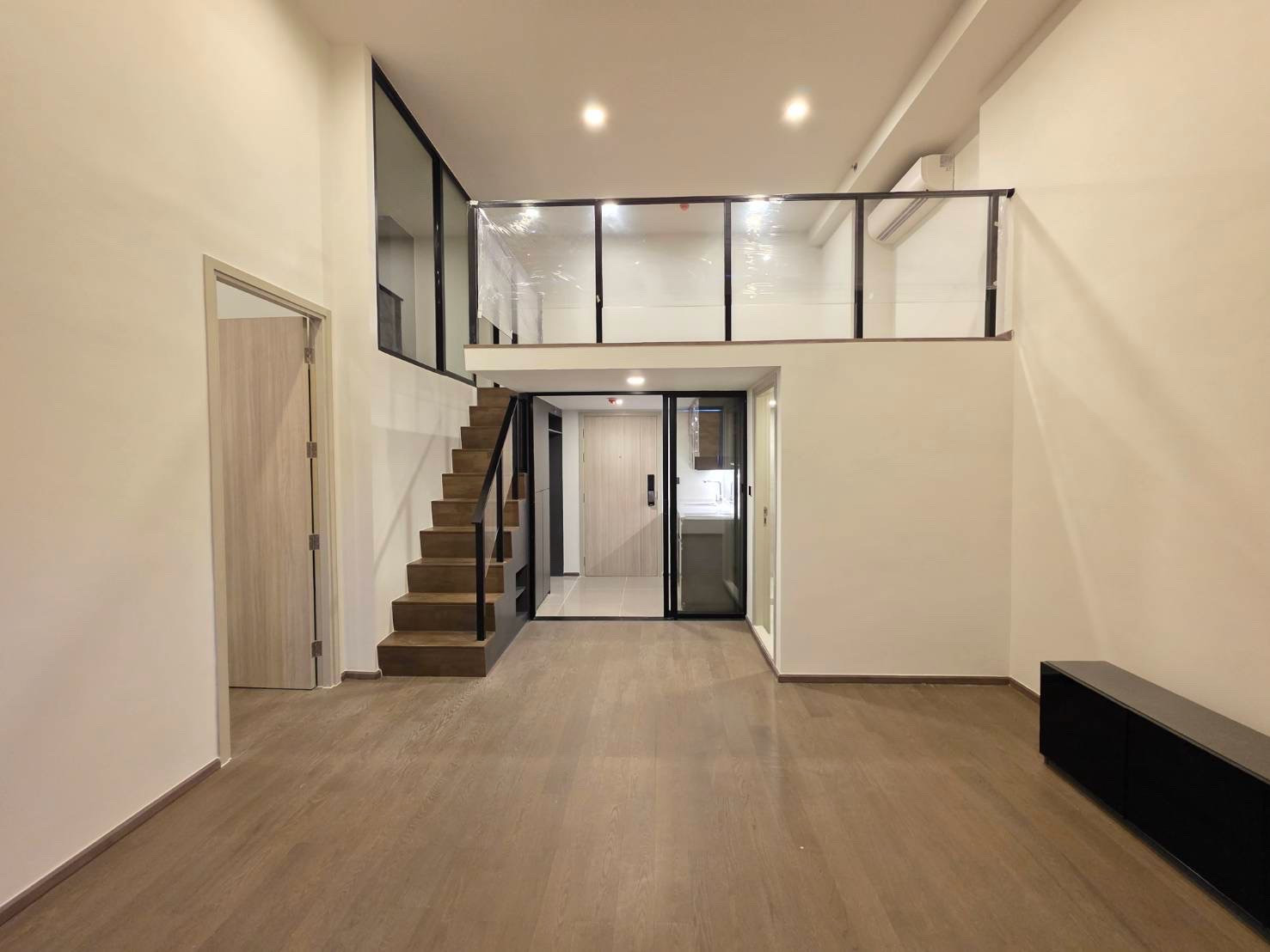 ราคาดีสุดๆ คอนโดใกล้ จุฬา 2 ห้องนอน ชั้นสูง วิวสวย  – รูปที่ 2