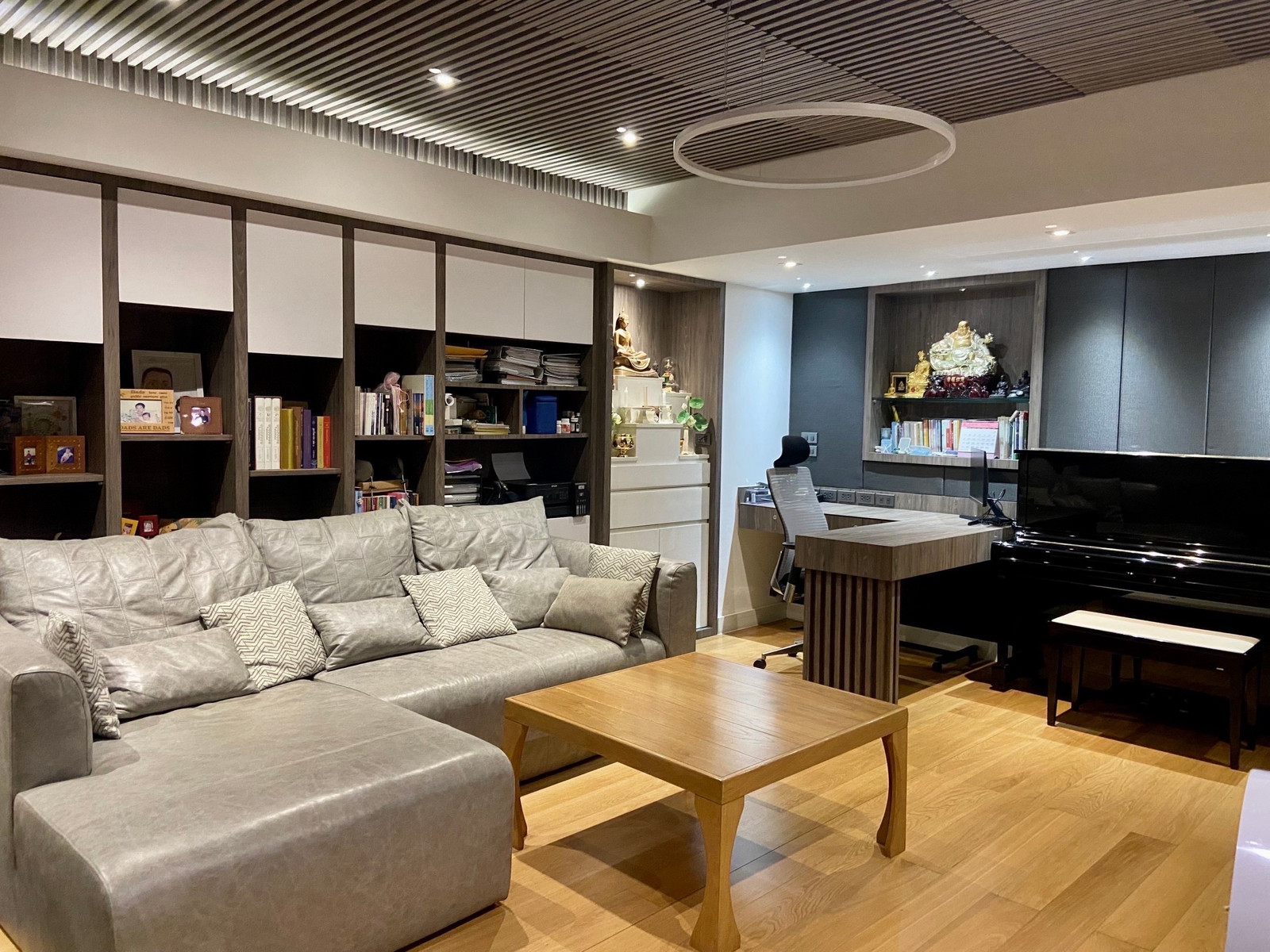 190 Sq.m. 3-Bedroom Residence for Sale and Rent in Sukhumvit 39 near BTS Phrom Phong 190 Sq.m. 3-Bedroom Residence for Sale and Rent in Sukhumvit 39 near BTS Phrom Phong
