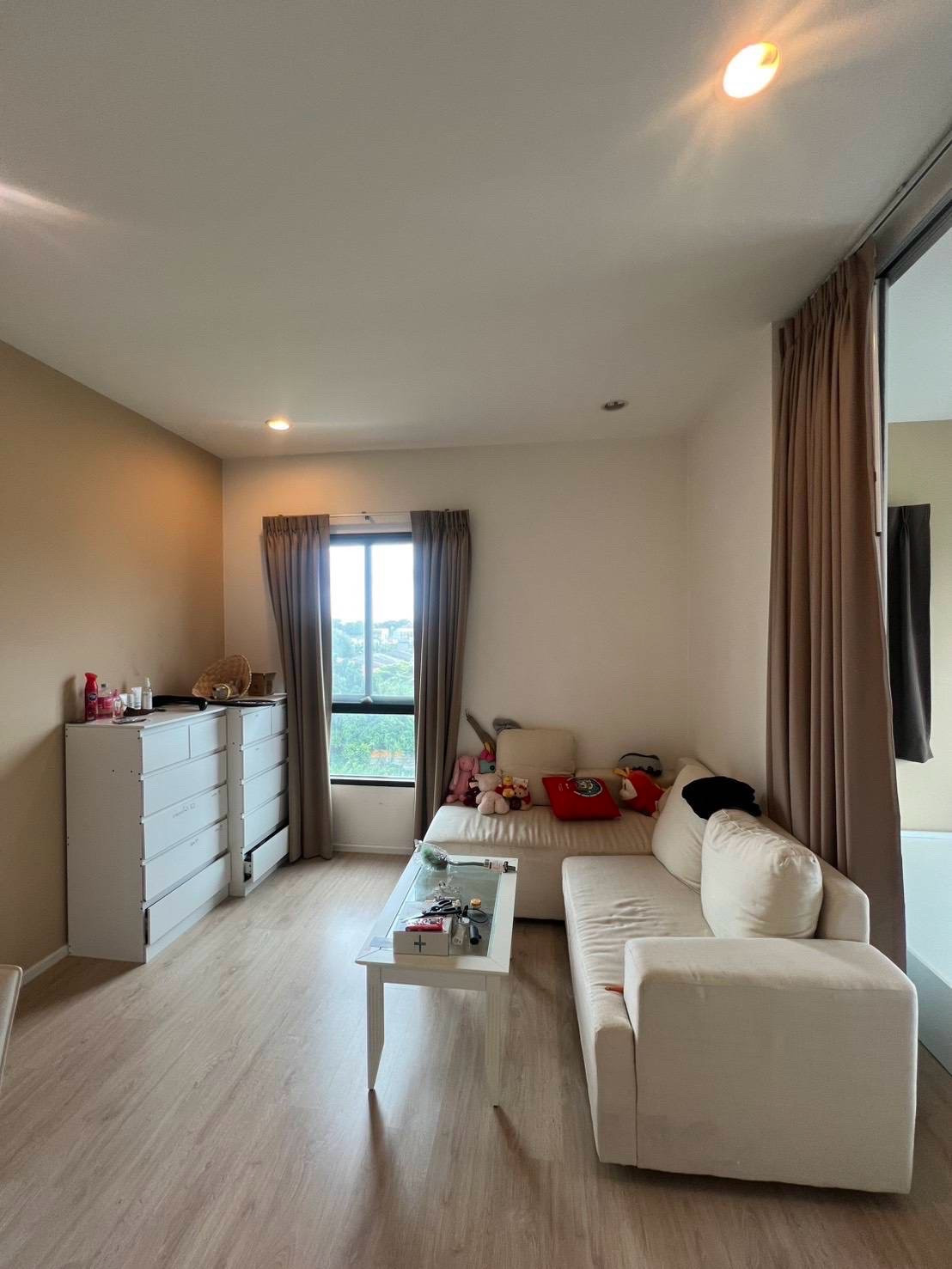 🔥ขาย S1 Condo พระราม9 ซอย45 ⛳️คอนโดอยู่ในซอยพระราม9 45 เลยเดอะไนน์มา2 ซอย เข้ามา200-300 เมตรค่ะ แวดล้อมดีมาก คอนโดเงียบสงบ ที่จอดรถเพียงพอค่ะ 🔥ห้องแยกส่วนกันระหว่างห้องนอน และห้องนั่งเล่นค่ะ มีเตาไฟฟ้าเครื่องดูดควันแบบ Built in ขนาดห้อง 33.4 ตร.ม. 🔥ขาย S1 Condo พระราม9 ซอย45 ⛳️คอนโดอยู่ในซอยพระราม9 45 เลยเดอะไนน์มา2 ซอย เข้ามา200-300 เมตรค่ะ แวดล้อมดีมาก คอนโดเงียบสงบ ที่จอดรถเพียงพอค่ะ 🔥ห้องแยกส่วนกันระหว่างห้องนอน และห้องนั่งเล่นค่ะ มีเตาไฟฟ้าเครื่องดูดควันแบบ Built in ขนาดห้อง 33.4 ตร.ม.