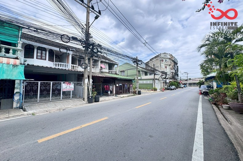 Townhouse for sale, 2 floors, 29 sq m, Soi Nawamin 111, newly renovated, ready to move in, able to trade.