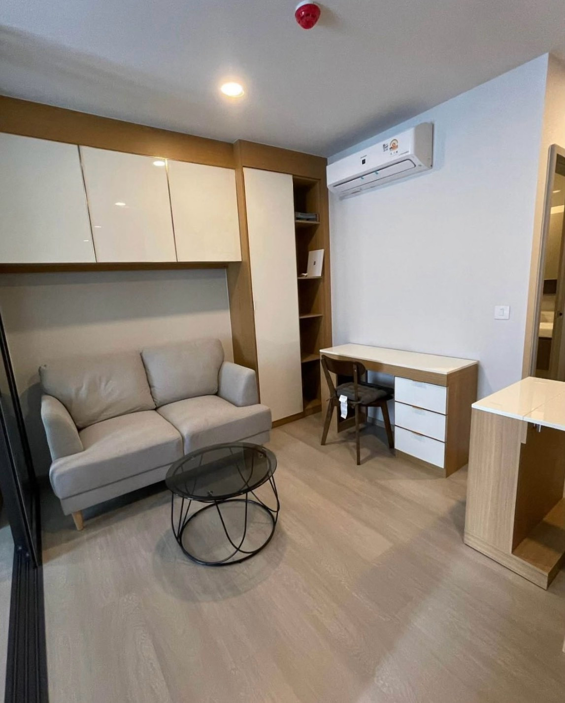 Aspire Onnut Station, 26th floor, rent 20K, final price (this room cannot be extended, sorry)