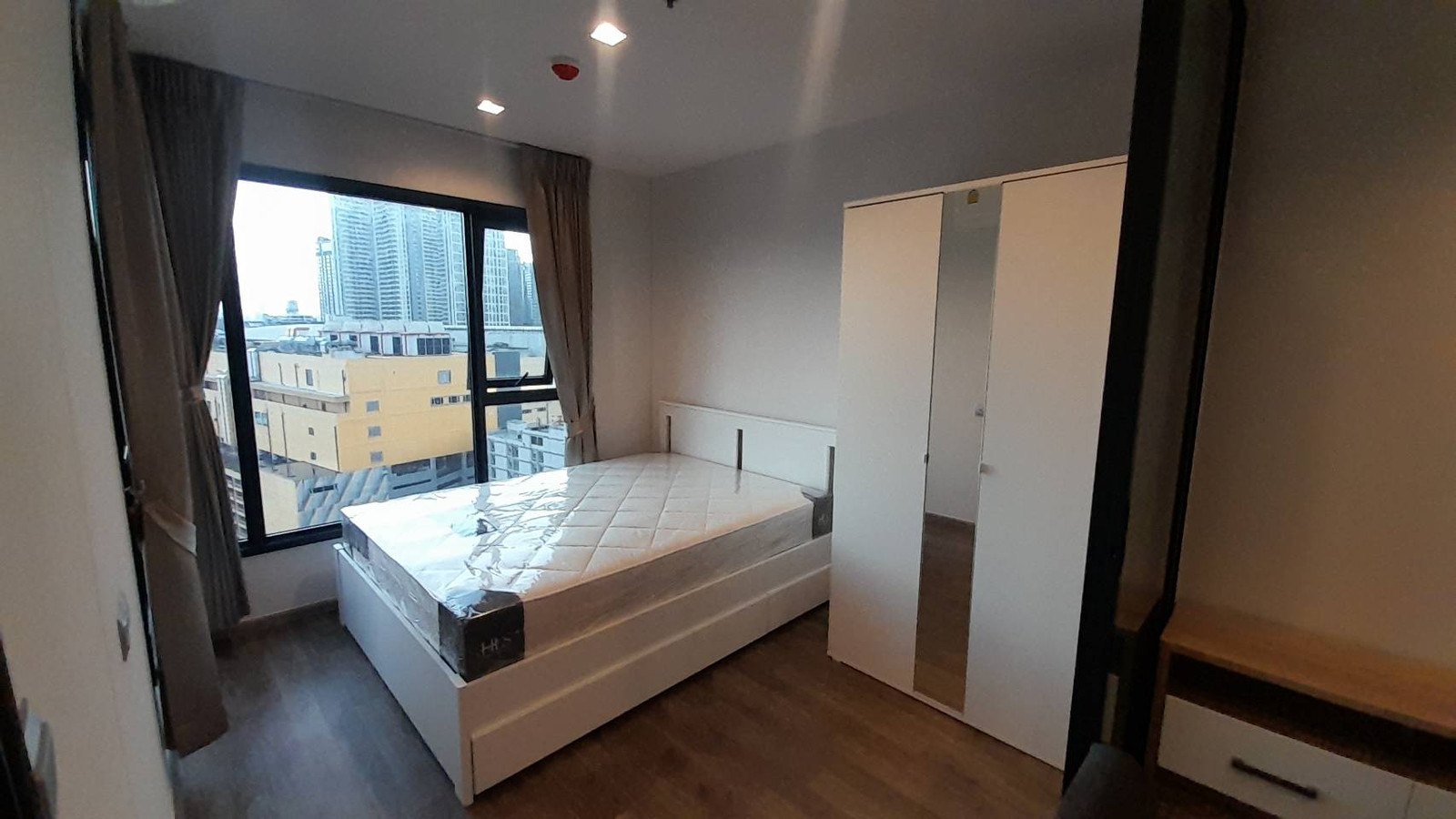 Life Ladprao Valley 35sqm. 1bed plus, Opposite Central Ladprao, and Union Mall, BTS hayakLadprao Life Ladprao Valley 35sqm. 1bed plus, Opposite Central Ladprao, and Union Mall, BTS hayakLadprao