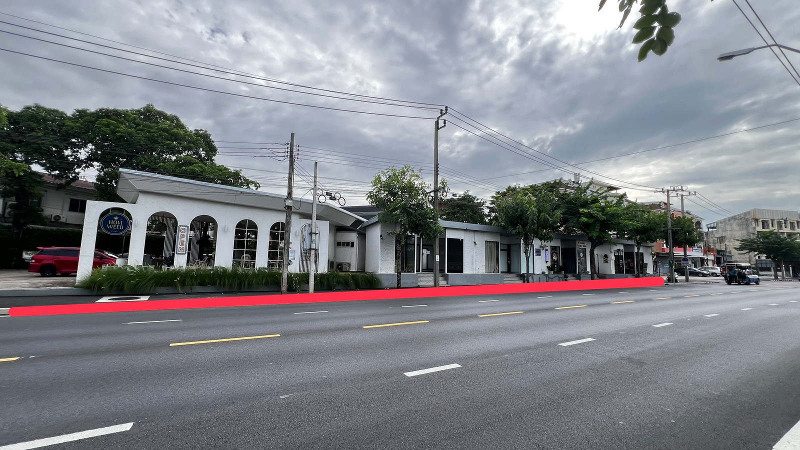 Land and buildings for sale, more than 5 rai (land-hotel-house), Watcharaphon Road, Soi 3-5, Sai Mai District, Bangkok. – รูปที่ 2