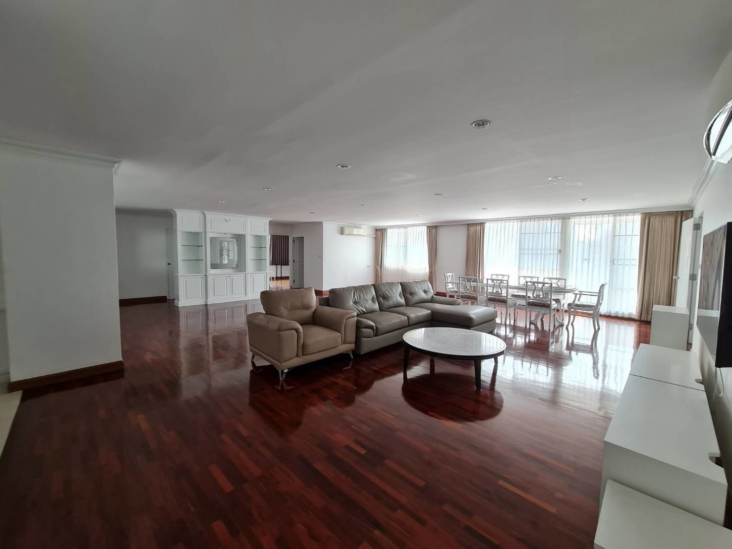 D.S.Tower 1 Sukhumvit 33 Type 3 bedroom 2 Bathroom 250 Sqm. D.S.Tower 1 Sukhumvit 33 Type 3 bedroom 2 Bathroom 250 Sqm.