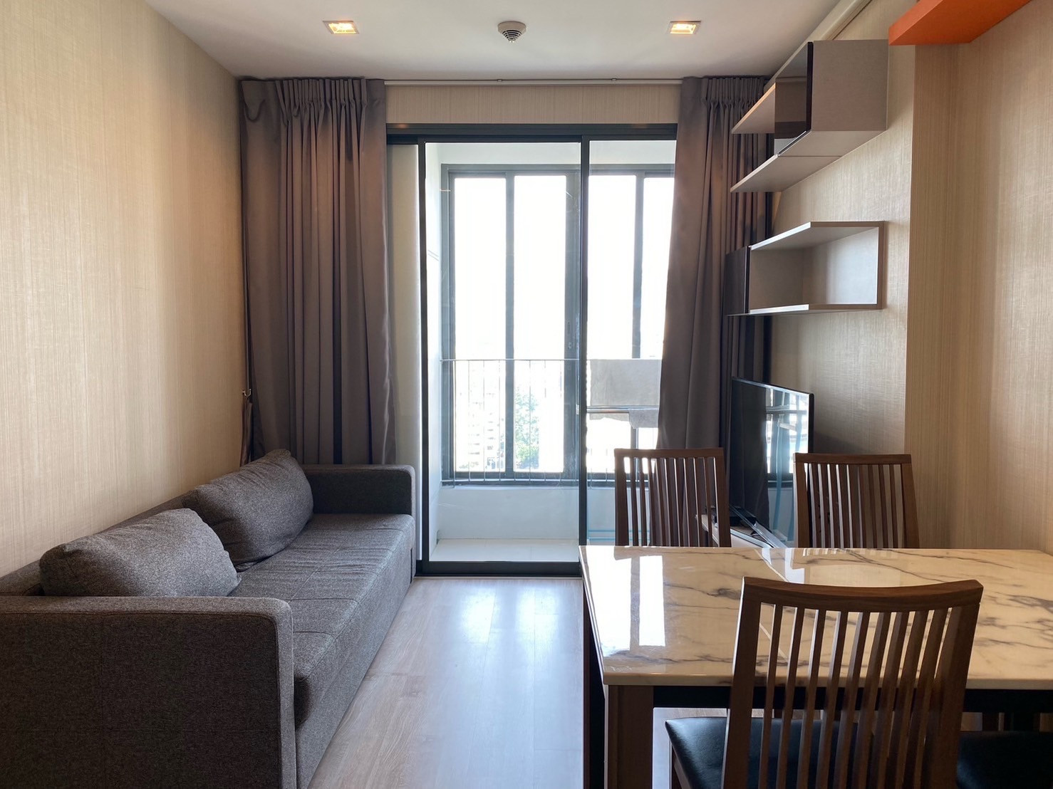 🔥 Hot Deal Ideo Mobi Phayathai 2BR 55 sqm Near BTS Phaya Thai Move in Ready ✅ Book now ✨🏙️