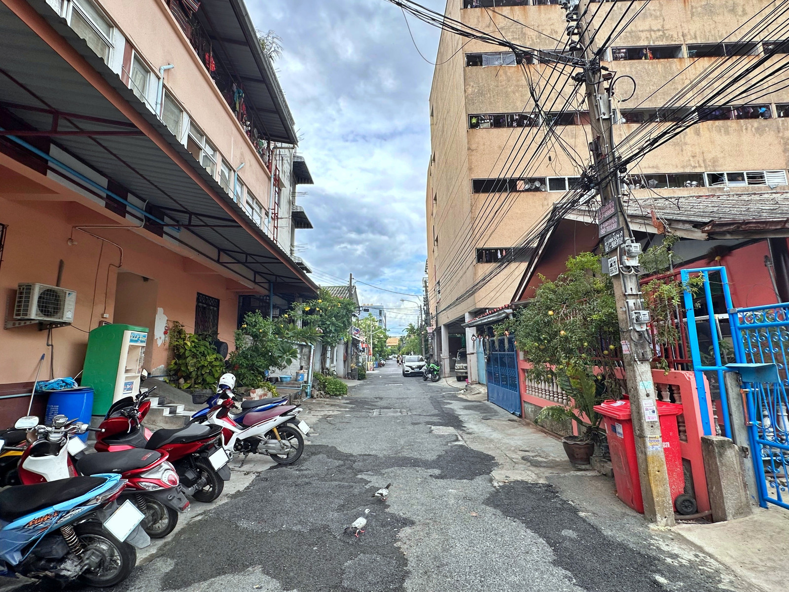 Urgent sale, need money Theparak Dormitory Always full of tenants, 8.5% return, good location, Samut Prakan. – รูปที่ 3
