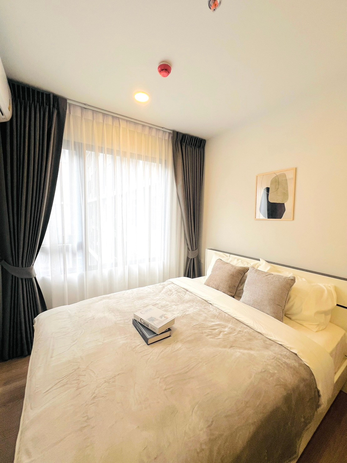 Condo for rent Chewathai Pinklao, good location, near Siriraj and Thammasat University. Condo for rent Chewathai Pinklao, good location, near Siriraj and Thammasat University.