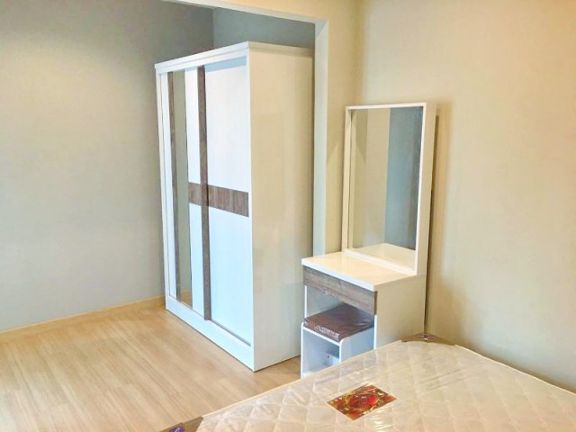 Chang Klan, Chiang Mai. Modern style townhome with 3 bedrooms and 2 bathrooms. Located near Central Chiang Mai Memorial Hospital (900 m). Fully furnished with appliances. 20 sq.wa land area, 155 sq.m usable area. 18,499 B-M. Located on Mahi – รูปที่ 4