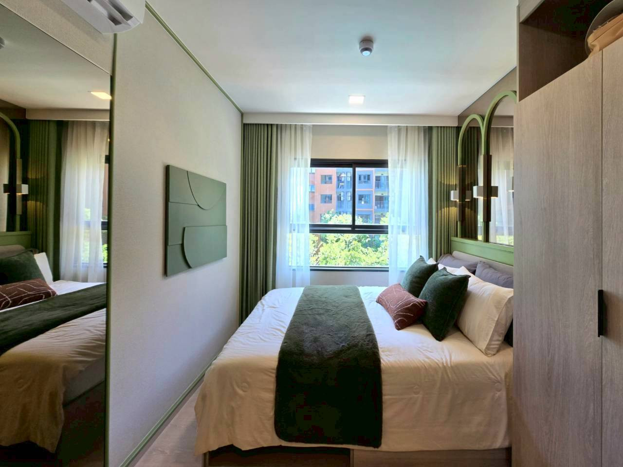 dcondo kiri starts at 1.89 million baht* No worries about shuttle bus travel, with direct delivery service to the MRT station, call 061-6161426