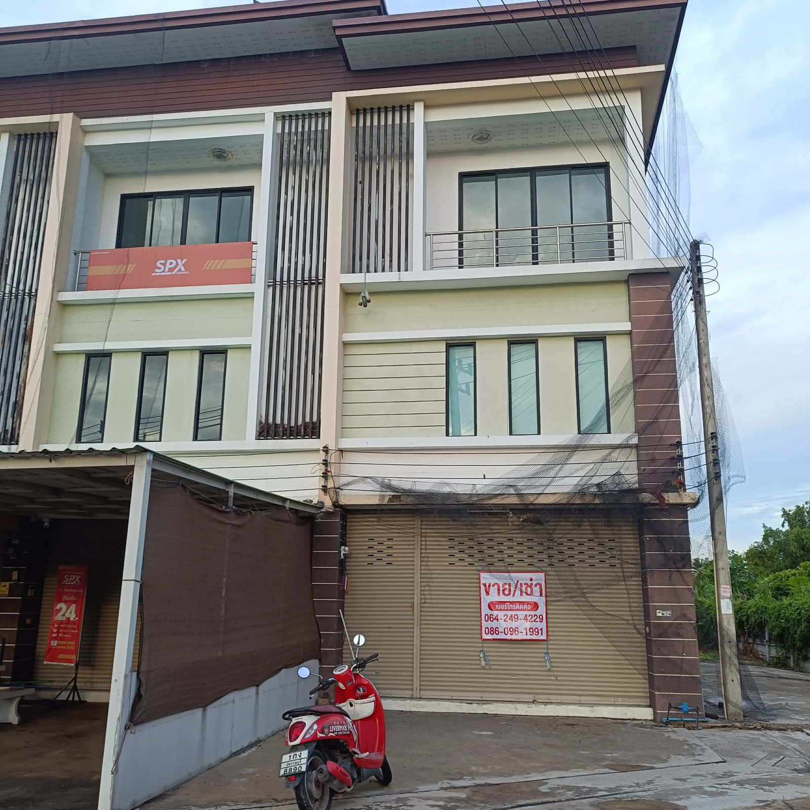 Commercial building for rent/sale, TC Home, Suphan Buri (Sri Prachan-Mod Daeng), next to the main road, commercial location, close to the city. Commercial building for rent/sale, TC Home, Suphan Buri (Sri Prachan-Mod Daeng), next to the main road, commercial location, close to the city.