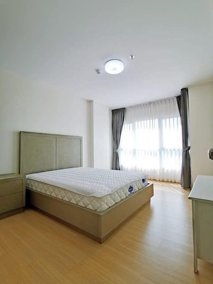 Supalai Veranda Rama 9 Condo 💙 City view + swimming pool view, 1 bedroom, size 42 sq m., 28th floor, Building A, ready to move in 🎉 Supalai Veranda Rama 9 Condo 💙 City view + swimming pool view, 1 bedroom, size 42 sq m., 28th floor, Building A, ready to move in 🎉