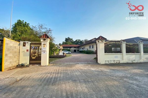 2-story detached house for sale, 677 sq m, Krungthep Kreetha Road - Srinakarin- Phatthanakan, Saphan Sung, near the motorway.