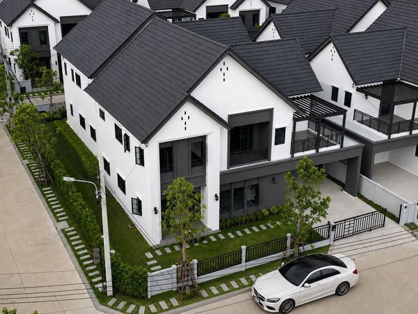 FOR RENT📍 CENTRO Bangna Phase 2 เช่าเพียง 150,000 บาท / เดือน 