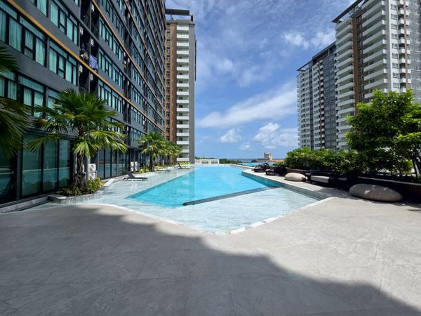 ​💼 the strand indeed condo เริ่ม 1.29 ลบ.* ตอบโจทย์คนทำงานออฟฟิศและนิคมฯ ศรีราชา เลิกงานกลับมารับลมทะเลสุดชิล แอดไลน์ @whitesand