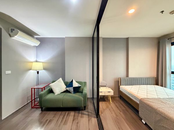 Renovated 1 bedroom for rent at The base park west