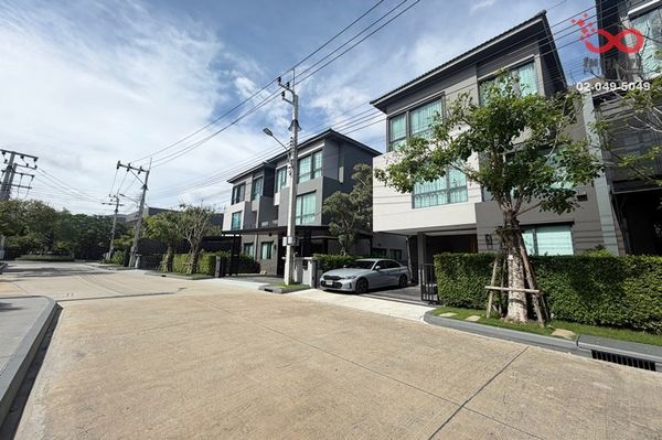 3-story twin house for rent, Baan Klang Muang, The Edition Bangna, 37 sq m, near Mega Bangna.