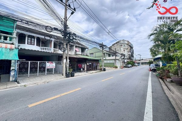 Townhouse for sale, 2 floors, 29 sq m, Soi Nawamin 111, newly renovated, ready to move in, able to trade.