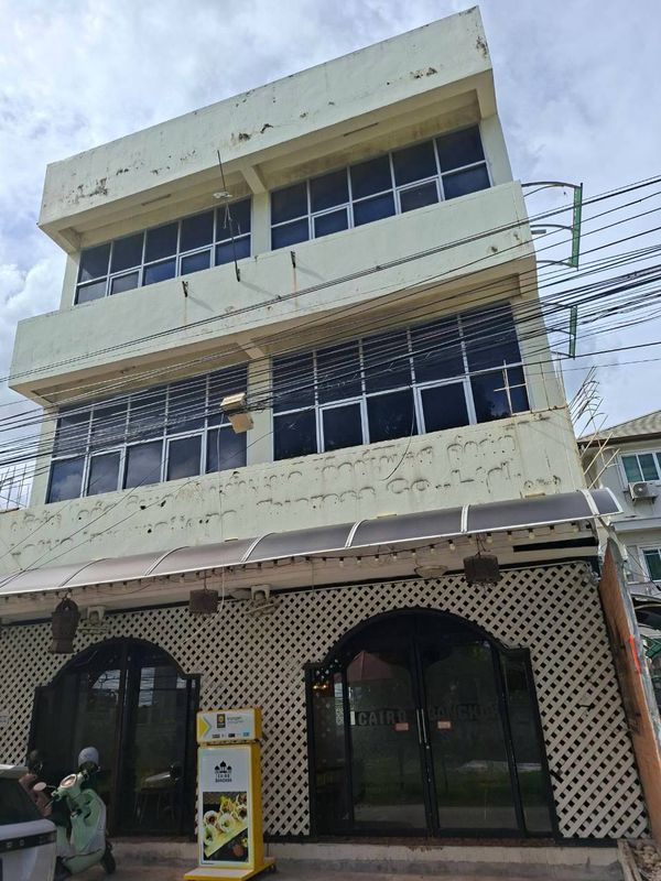 ขาย ตึกแถว 2 คูหา 3 ชั้น 52 ตร.ว. ทำเล ศรีนครินทร์ 11 ซอยเทพทวี 2