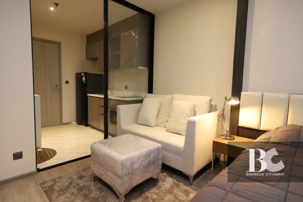 Studio 30 ตร.ม. ยูนิตคัดพิเศษ ตึก 326 ยูนิต ซอยเอกมัย | RHYTHM Ekkamai | 7.68 ล้านบาท