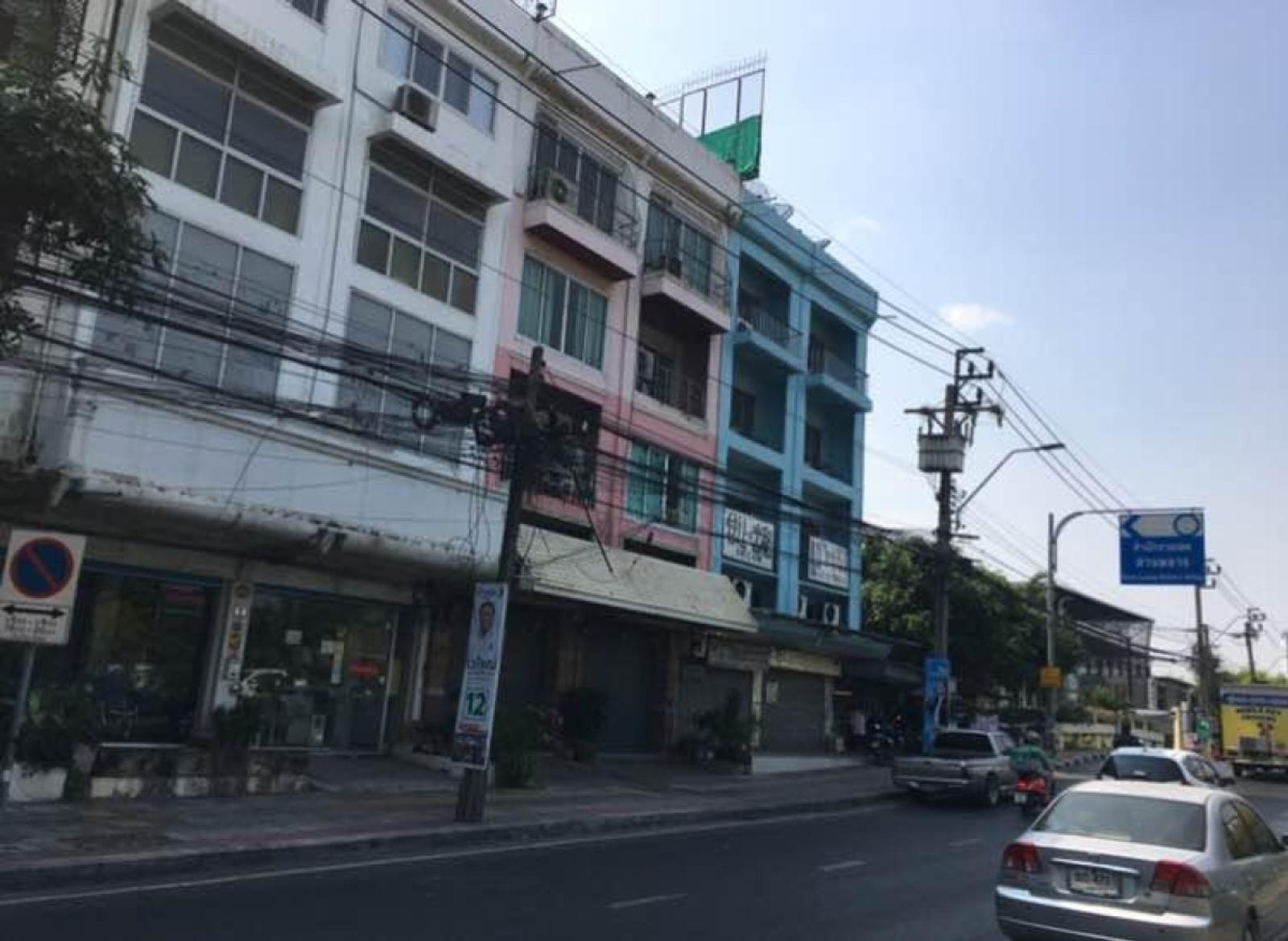 For Sale Two adjoining shophouses ready to move in, Soi Phatthanakan 64. , Prawet , Prawet , Bangkok , CX-169523 For Sale Two adjoining shophouses ready to move in, Soi Phatthanakan 64. , Prawet , Prawet , Bangkok , CX-169523