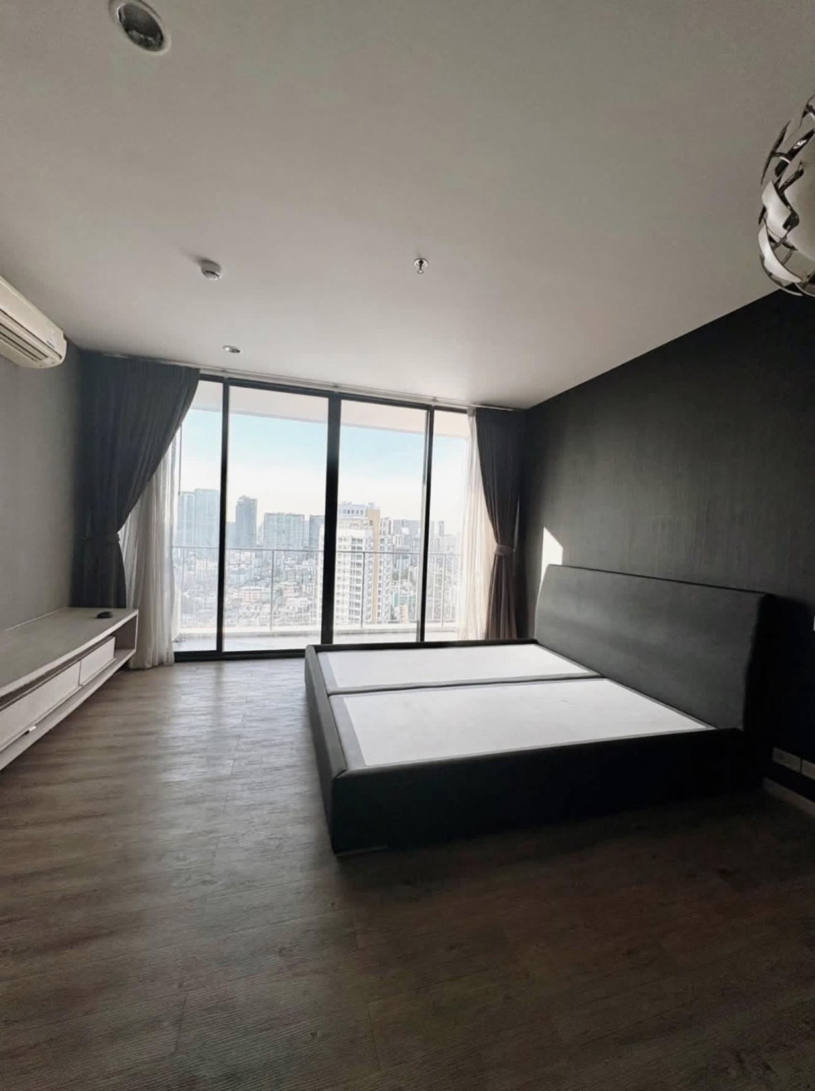 For Sale Condo , The Issara Ladprao , nice view , high floor , MRT-Lat Phrao , Chomphon , Chatuchak , Bangkok , CX-158911