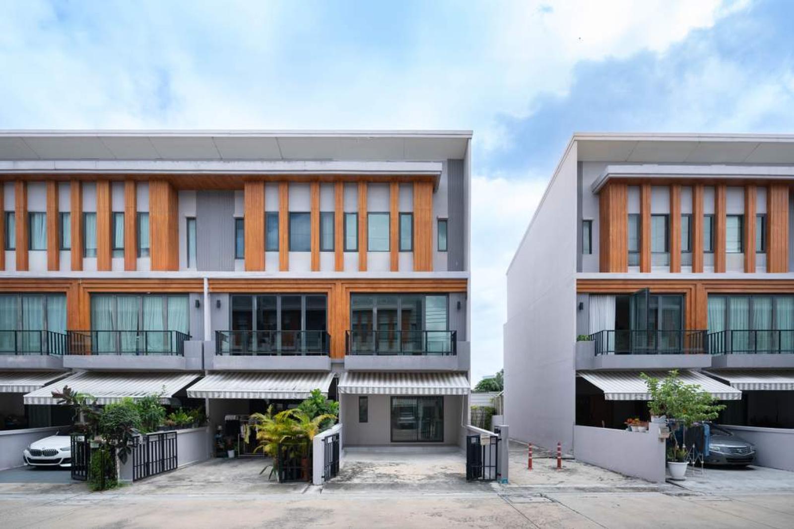 Eigen Pattanakarn / 3 Bedrooms (FOR SALE) FAS048