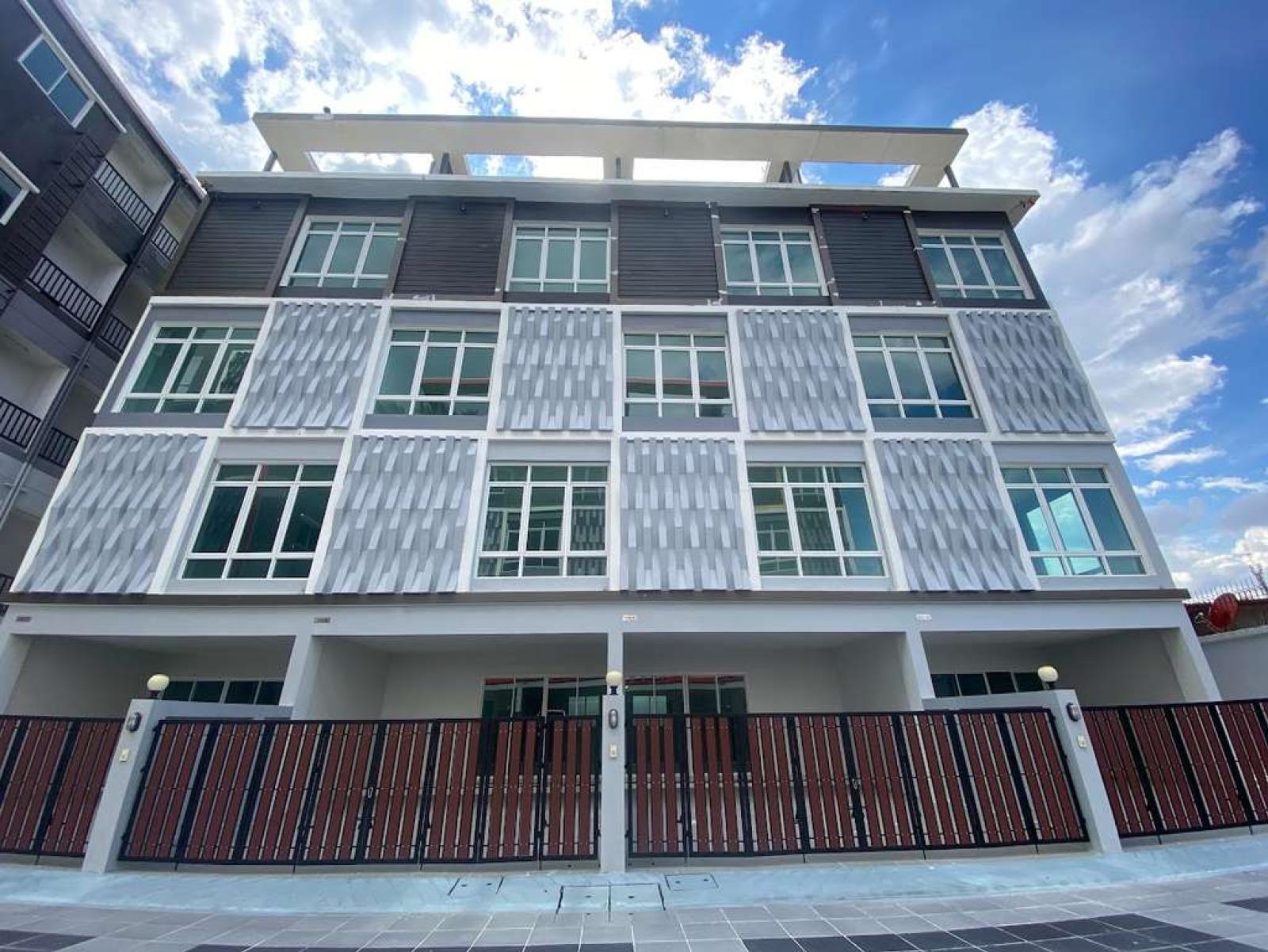 ฮอลล์มาร์ค 2 เพรสทีจ / 4 ห้องนอน (ขาย), Hallmark 2 Prestige / 4 Bedrooms (FOR SALE) GNG228 ฮอลล์มาร์ค 2 เพรสทีจ / 4 ห้องนอน (ขาย), Hallmark 2 Prestige / 4 Bedrooms (FOR SALE) GNG228