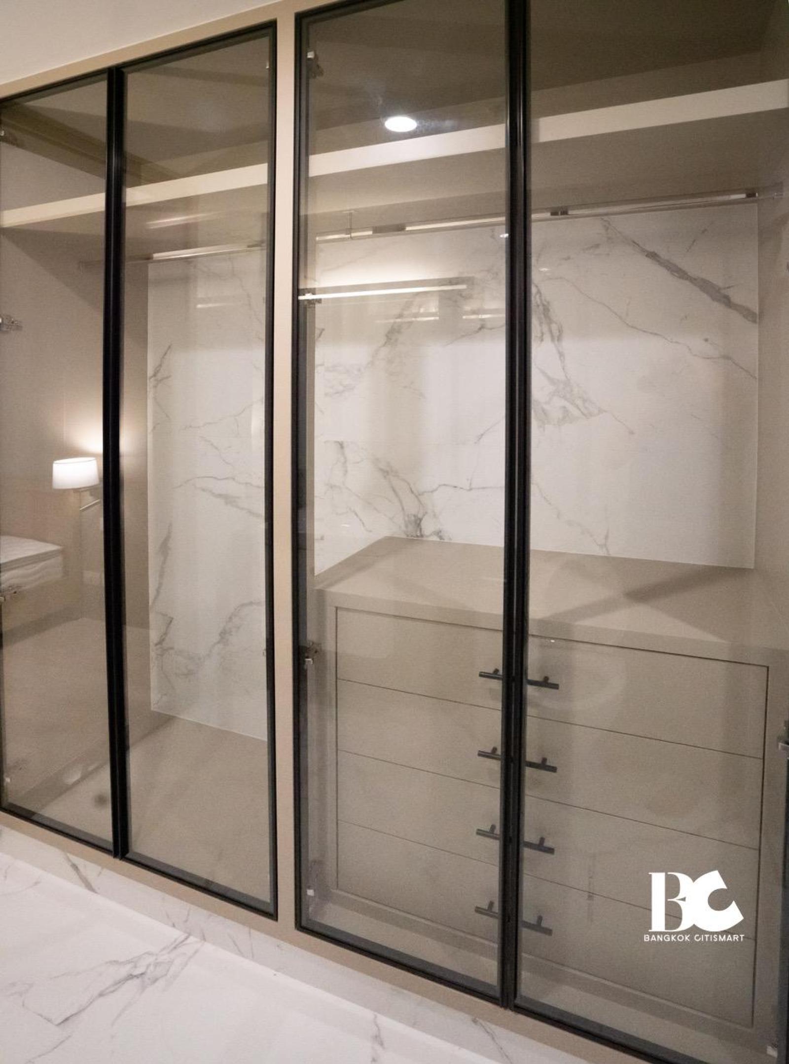 ✨Deal Easy to talk to, friendly price, Noble Ploenchit (1 bedroom, 44 sq.m.) ✨Deal Easy to talk to, friendly price, Noble Ploenchit (1 bedroom, 44 sq.m.)